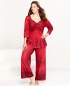 Feel pretty in One World's Endless Crush top and pajama pants set. The top features a sweetheart neckline with bow and decorative trim. The pants feel and look great with an elastic waist and a lace trim ruffle at hem.
