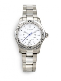 THE LOOKRound stainless steel case, 32.5mm (1.28)Precision Swiss quartz movementUnidirectional rotating bezelScrew-in case backScratch-resistant sapphire crystalWhite dialSilver bar hour markersDate window at 6:00Brushed and polished stainless steel link braceletPush-button foldover claspWater resistant to 10 ATMTHE MATERIALStainless steelORIGINMade in Switzerland THE LOOKRound stainless steel case, 32.5mm (1.28)Precision Swiss quartz movementUnidirectional rotating bezelScrew-in case backScratch-resistant sapphire crystalWhite dialSilver bar hour markersDate window at 6:00Brushed and polished stainless steel link braceletPush-button foldover claspWater resistant to 10 ATMTHE MATERIALStainless steelORIGINMade in Switzerland