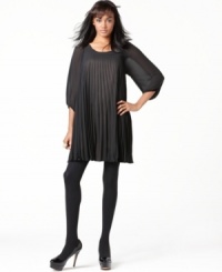 MM Couture does sophisticated at its finest with this swingy accordion pleat dress. MM Couture does sophisticated at its finest with this swingy accordion pleat dress.
