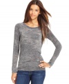 A burnout fabric adds a distressed appeal to this Alternative Apparel top -- perfect as a wardrobe staple!