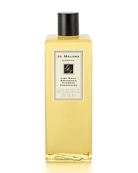 Reminiscent of the scent of limes carried on a Caribbean sea breeze, Lime Basil & Mandarin has become a modern classic for men and women. Fresh limes and zesty mandarins are undercut by peppery basil and aromatic white thyme in this alluring signature blend. Lime Basil & Mandarin Shampoo gently cleanses to leave hair lustrous and with a hint of scent. 250ml. Reminiscent of the scent of limes carried on a Caribbean sea breeze, Lime Basil & Mandarin has become a modern classic for men and women. Fresh limes and zesty mandarins are undercut by peppery basil and aromatic white thyme in this alluring signature blend. Lime Basil & Mandarin Shampoo gently cleanses to leave hair lustrous and with a hint of scent. 250ml.