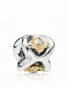 Glowing 14K gold posies with diamond centers pop from a polished sterling silver PANDORA charm.