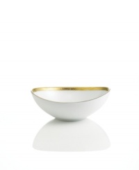 Add the warm glow of gold to your formal table with the Grand Buffet Gold elliptical bowl. An intricate scroll motif in the wide-banded edge creates a look of sumptuous grace. Add the warm glow of gold to your formal table with the Grand Buffet Gold elliptical bowl. An intricate scroll motif in the wide-banded edge creates a look of sumptuous grace.