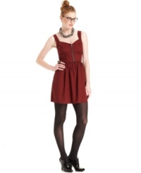 Keep it short and sweet in Bar III's bustier-style dress. With an exposed zipper and on-trend houndstooth print, it strikes the right balance between classic and cool. Keep it short and sweet in Bar III's bustier-style dress. With an exposed zipper and on-trend houndstooth print, it strikes the right balance between classic and cool.