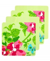 Doubly delightful. With bands of spots on one side and painterly blooms on the reverse, Blossom placemats by Vera will be your go-to for laid-back indoor and outdoor dining. Doubly delightful. With bands of spots on one side and painterly blooms on the reverse, Blossom placemats by Vera will be your go-to for laid-back indoor and outdoor dining.