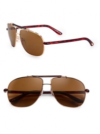 Iconic aviator style crafted in a sleek metal design. Available in shiny rose frames with brown lenses.Metal100% UV ProtectionMade in Italy