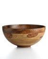 Out of the woods. Crafted in beautiful sheesham hardwood, this Martha Stewart Collection serving bowl is a natural choice for casual entertaining and anytime display.