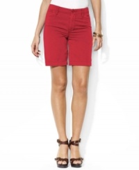 These classic-fitting petite twill shorts from Lauren by Ralph Lauren are a casual essential rendered in a five-pocket construction. These classic-fitting petite twill shorts from Lauren by Ralph Lauren are a casual essential rendered in a five-pocket construction.