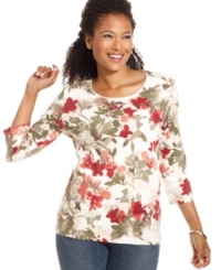 Let style bloom in Karen Scott's floral-printed top. It's a great look at a great price! Let style bloom in Karen Scott's floral-printed top. It's a great look at a great price!