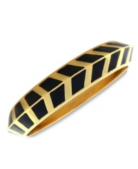 A pattern with panache. Vince Camuto's bangle bracelet is crafted from gold-tone mixed metal and black enamel with a bold chevron design for a stylish touch. Approximate diameter: 3-1/2 inches. A pattern with panache. Vince Camuto's bangle bracelet is crafted from gold-tone mixed metal and black enamel with a bold chevron design for a stylish touch. Approximate diameter: 3-1/2 inches.