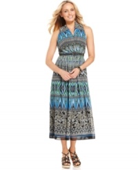 Mixed prints add a bold dynamic to this maxi dress from Jones New York and a matching belt makes for a flattering silhouette! Mixed prints add a bold dynamic to this maxi dress from Jones New York and a matching belt makes for a flattering silhouette!