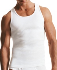 A trim, body skimming tank in 100% cotton. Classic, body-skimming fit. M9070. A trim, body skimming tank in 100% cotton. Classic, body-skimming fit. M9070.