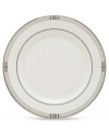 An art deco inspired design, platinum trim and metallic dots lend the Westerly Platinum bread and butter plate sophisticated polish. This versatile collection perfectly coordinates with a variety of stemware and table linens.