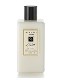 Amber, the exotic scent of the Orient and one of the perfume world's most legendary ingredients, is combined with the comfort of French lavender and myrrh. This clean aromatic spice evokes the subtle, spicy warmth of twilight. Amber & Lavender Body Lotion keeps skin silky smooth and is a deliciously fragrant way to feel pampered every day. Amber, the exotic scent of the Orient and one of the perfume world's most legendary ingredients, is combined with the comfort of French lavender and myrrh. This clean aromatic spice evokes the subtle, spicy warmth of twilight. Amber & Lavender Body Lotion keeps skin silky smooth and is a deliciously fragrant way to feel pampered every day.