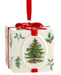 With an historic pattern starring the most cherished symbol of the season, Spode's Christmas Tree Holiday Present ornament is a festive gift to holiday homes. With mistletoe and holly, all wrapped up in a red bow. Ornament differs slightly from product shown; item is not dated. With an historic pattern starring the most cherished symbol of the season, Spode's Christmas Tree Holiday Present ornament is a festive gift to holiday homes. With mistletoe and holly, all wrapped up in a red bow. Ornament differs slightly from product shown; item is not dated.