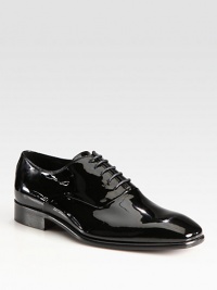 EXCLUSIVELY OURS. Elegant, Italian-crafted lace-ups in glossy patent leather: the perfect accompaniment to formal occasions. Leather liningRubber soleMade in Italy EXCLUSIVELY OURS. Elegant, Italian-crafted lace-ups in glossy patent leather: the perfect accompaniment to formal occasions. Leather liningRubber soleMade in Italy