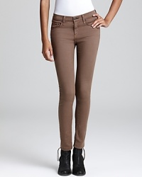 rag & bone/JEAN skinny jeans are the forward style your everyday wardrobe requires. Black hardware lends edge to the modern denim look. rag & bone/JEAN skinny jeans are the forward style your everyday wardrobe requires. Black hardware lends edge to the modern denim look.