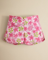 Lilly Pulitzer's Mini Little Callahan short is sweet with all over prints, bows on each side of the leg and an elastic gather at the back of the waist. Lilly Pulitzer's Mini Little Callahan short is sweet with all over prints, bows on each side of the leg and an elastic gather at the back of the waist.