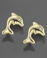 Make her heart jump at the sight of these luminous, 14k gold dolphin earrings. Make her heart jump at the sight of these luminous, 14k gold dolphin earrings.