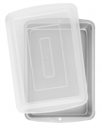 Wilton Recipe Right 13 x 9 Oblong Pan with Cover Wilton Recipe Right 13 x 9 Oblong Pan with Cover