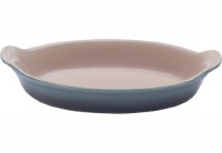 Le Creuset Heritage Stoneware 1-Quart Oval Au Gratin Dish, Fennel Le Creuset Heritage Stoneware 1-Quart Oval Au Gratin Dish, Fennel