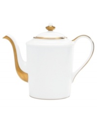 Pour after-dinner coffee from this simply beautiful gold-rimmed pot and make dining at home feel like a four-star affair. Pour after-dinner coffee from this simply beautiful gold-rimmed pot and make dining at home feel like a four-star affair.