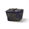 This insulated lunch carrier keeps food hot or cold for up to 3 hours and collapses to the size of a wallet for easy storage. 50% made from recycled fibers from plastic bottles, it is reusable letting you cut down on waste.