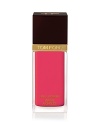 To Tom Ford, every detail counts. This extra-amplified, gloss and shine nail lacquer-in a wardrobe of shades from alluring brights to chic neutrals-lets you express your mood and complete your look. Its groundbreaking, high-performance formula with bendable coating delivers high coverage and shine while staying color true throughout wear.
