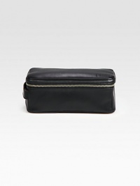 A handsome toiletry kit with classic styling and a leather that only improve with everyday use. Zip closureHerringbone lining10L X 5H X 4¾DImported A handsome toiletry kit with classic styling and a leather that only improve with everyday use. Zip closureHerringbone lining10L X 5H X 4¾DImported