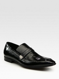 Classic loafer with endless style handsomely crafted in sleek patent leather.Leather upperLeather liningPadded insoleLeather soleMade in Italy Classic loafer with endless style handsomely crafted in sleek patent leather.Leather upperLeather liningPadded insoleLeather soleMade in Italy
