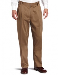 Dockers Men's Never-Iron Essential Khaki D3 Classic Fit Pleated Pant, Taupe, 32x32