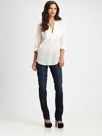 Cut from the softest denim, these classically styled jeans have a slightly faded finish and figure-enhancing straight-leg construction. THE FITMedium rise, about 9½Inseam, about 34THE DETAILSZip flyFive-pocket style98% cotton/2% elastaneMachine washMade in USA of Italian fabricModel shown is 5'10 (177cm) wearing US size 4. Cut from the softest denim, these classically styled jeans have a slightly faded finish and figure-enhancing straight-leg construction. THE FITMedium rise, about 9½Inseam, about 34THE DETAILSZip flyFive-pocket style98% cotton/2% elastaneMachine washMade in USA of Italian fabricModel shown is 5'10 (177cm) wearing US size 4.