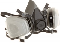 3M Low-Maintenance Half-Mask Organic Vapor, P95 Respirator Assembly, Medium 3M Low-Maintenance Half-Mask Organic Vapor, P95 Respirator Assembly, Medium