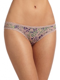 THE LOOKAllover floral printScalloped lace trimBack keyhole with bow accentTHE MATERIALPolyamide/elastane/cottonFully linedCARE & ORIGINHand washMade in Italy THE LOOKAllover floral printScalloped lace trimBack keyhole with bow accentTHE MATERIALPolyamide/elastane/cottonFully linedCARE & ORIGINHand washMade in Italy