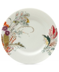 With a floral pattern that's truly fresh, Marcela's Floral Henna salad plate for Prima Design has an exotic quality about it with vibrant colors blooming in simple white porcelain.