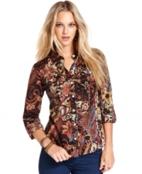 In a bold winter-floral print, this Lucky Brand Jeans blouse pairs perfectly with your fave fall denim! In a bold winter-floral print, this Lucky Brand Jeans blouse pairs perfectly with your fave fall denim!