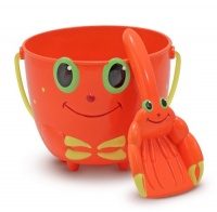 Melissa & Doug Sunny Patch Clicker Crab Pail and Shovel