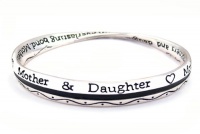 Bracelet - B264 - Bangle Style - Inscribed with Mothers and Daughters Share an Everlasting Bond ~ Silver Tone Metal (68mm) Bracelet - B264 - Bangle Style - Inscribed with Mothers and Daughters Share an Everlasting Bond ~ Silver Tone Metal (68mm)