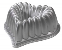 Nordic Ware 55548 Cast-Aluminum Elegant Heart Bundt Pan Nordic Ware 55548 Cast-Aluminum Elegant Heart Bundt Pan