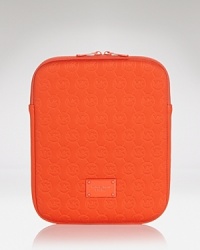 Clean and simply detailed, this MICHAEL Michael Kors iPad case dresses up your gadget in the label's easy glamour.