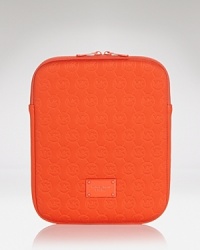 Clean and simply detailed, this MICHAEL Michael Kors iPad case dresses up your gadget in the label's easy glamour.