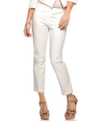 Add season-ready sophistication to your day or night style with these cropped trousers from Jessica Simpson! Add season-ready sophistication to your day or night style with these cropped trousers from Jessica Simpson!