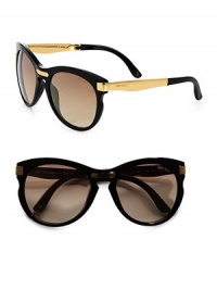 Foldable plastic frames with metal accented logo temples are the perfect travel companion. Available in shiny black with brown/gold mirror lens. Metal logo templesFoldable design for easy storage100% UV protectionMade in Italy Foldable plastic frames with metal accented logo temples are the perfect travel companion. Available in shiny black with brown/gold mirror lens. Metal logo templesFoldable design for easy storage100% UV protectionMade in Italy