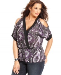 Snag one of the season's hottest looks with MICHAEL Michael Kors' short sleeves plus size top, featuring on-trend cutout shoulders. (Clearance) Snag one of the season's hottest looks with MICHAEL Michael Kors' short sleeves plus size top, featuring on-trend cutout shoulders. (Clearance)
