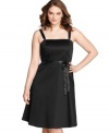Be the image of classic elegance with Spense's sleeveless plus size dress, accentuated by a belted waist. (Clearance)
