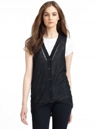 THE LOOKSleevelessOpenwork detail at shouldersButtonfrontGraduated hemlineTHE FITAbout 26 from shoulder to longest point of hemTHE MATERIALLinenCARE & ORIGINDry cleanImportedModel shown is 5'8½ (174cm) wearing US size Small. THE LOOKSleevelessOpenwork detail at shouldersButtonfrontGraduated hemlineTHE FITAbout 26 from shoulder to longest point of hemTHE MATERIALLinenCARE & ORIGINDry cleanImportedModel shown is 5'8½ (174cm) wearing US size Small.
