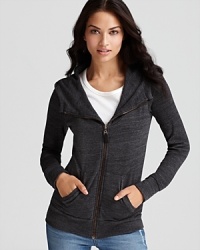 A fall-ready Splendid hoodie for a casual-cozy look and denim days ahead. A fall-ready Splendid hoodie for a casual-cozy look and denim days ahead.