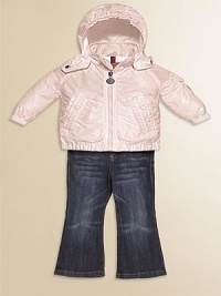 Battle the elements in style in this shiny topper with detachable hood for extra coverage and warmth when desired.Stand-up collarDetachable hoodLong sleeves with patch pocket with logoFront zip closureElastic cuffs and waistbandSide slash pockets with snap closureFully linedNylonLining: 60% cotton/40% polyesterMachine washImported Battle the elements in style in this shiny topper with detachable hood for extra coverage and warmth when desired.Stand-up collarDetachable hoodLong sleeves with patch pocket with logoFront zip closureElastic cuffs and waistbandSide slash pockets with snap closureFully linedNylonLining: 60% cotton/40% polyesterMachine washImported