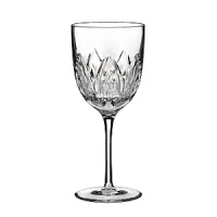 Boasting a tapered silhouette and elongated stem, the intricate Brodey pattern adorning this Waterford white wine glass adds dazzling opulence to your table.