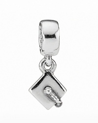 Mark a great achievement with PANDORA's sterling silver graduation hat charm. Mark a great achievement with PANDORA's sterling silver graduation hat charm.
